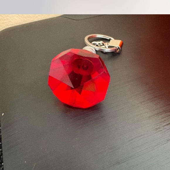 Red Gem Keychain - Picture 3 of 4